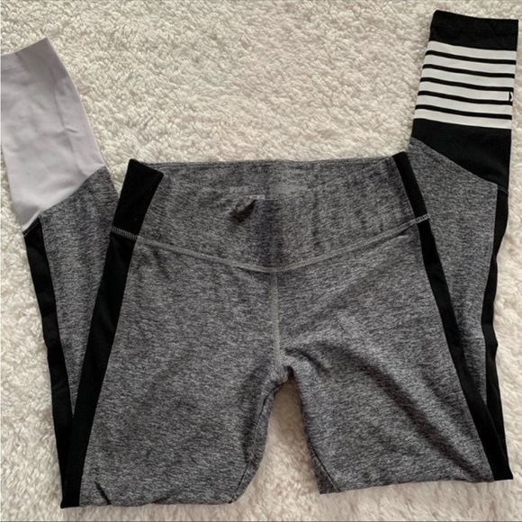 Victoria’s Secret PINK ultimate leggings gray black size small - Picture 6 of 12